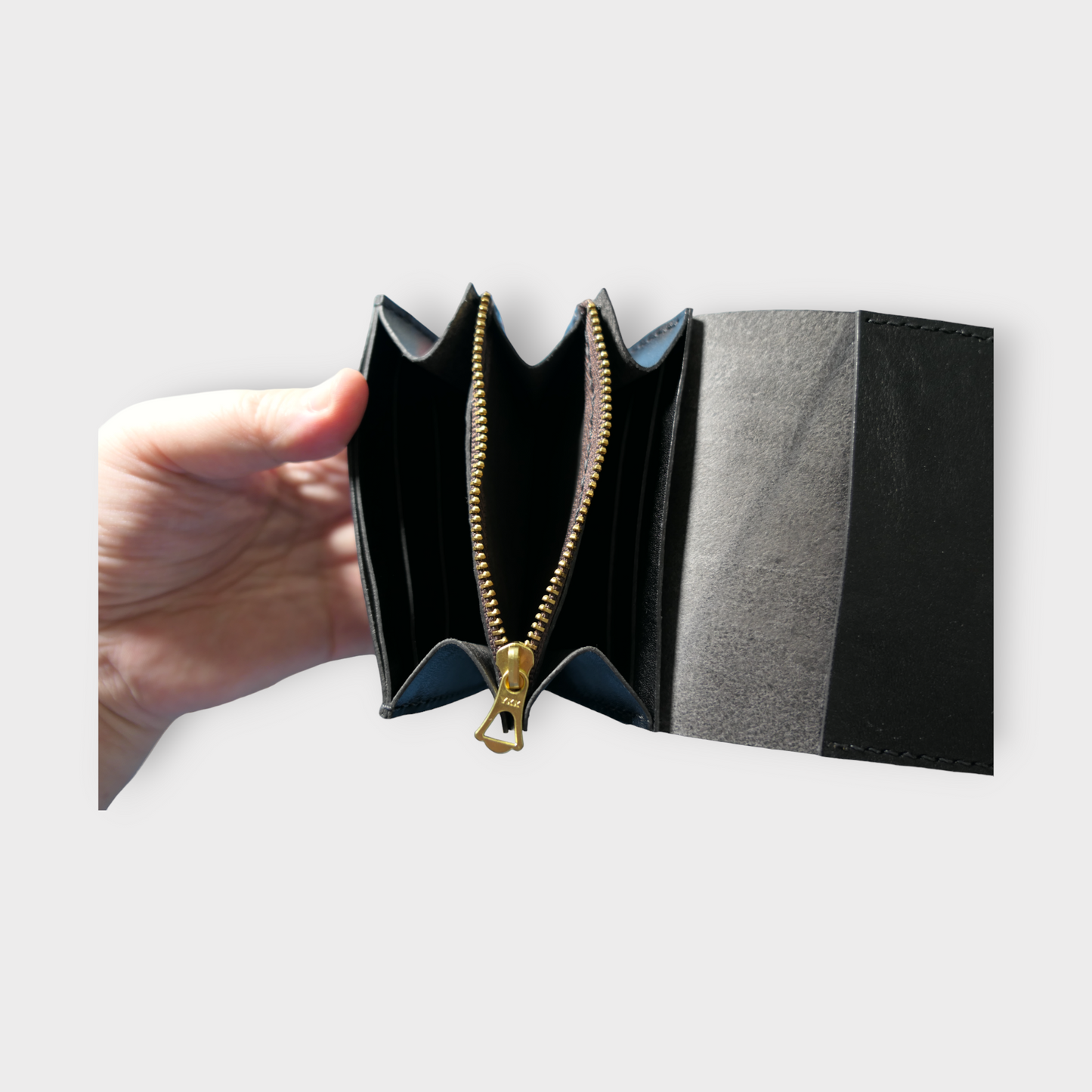 客製化真皮輕薄磁扣短夾